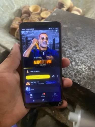 Vendo celular em bom estado