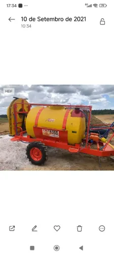 Pulverizador 2200 litros