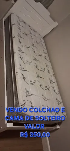 Cama de solteiro e colchão