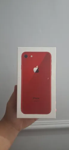 Celular IPhone 8 conservado