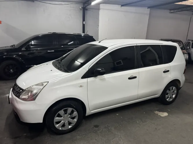 Nissan Livina 1.6 16V Flex Fuel 5P 2010