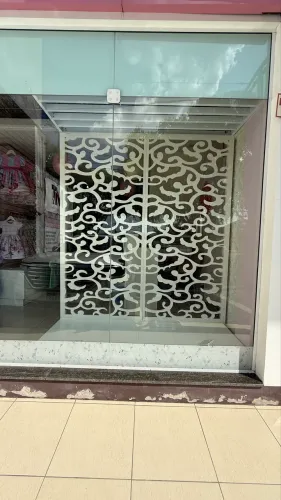 PAINEL PARA VITRINE DE LOJA OU SALÃO DE BELEZA
