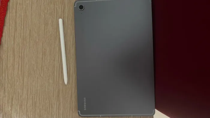Samsung Galaxy Tab S10 FE 128GB Wi-Fi + S Pen | Impecável | Completo