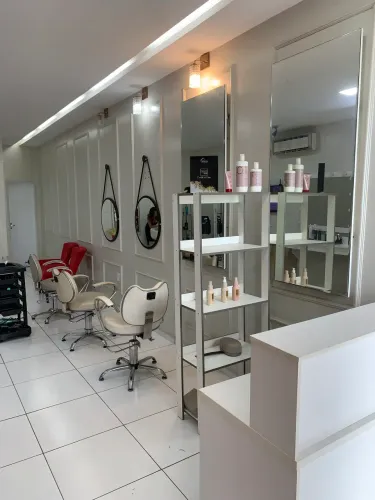 Vendo ou passo um salão de beleza  R$ 25mil