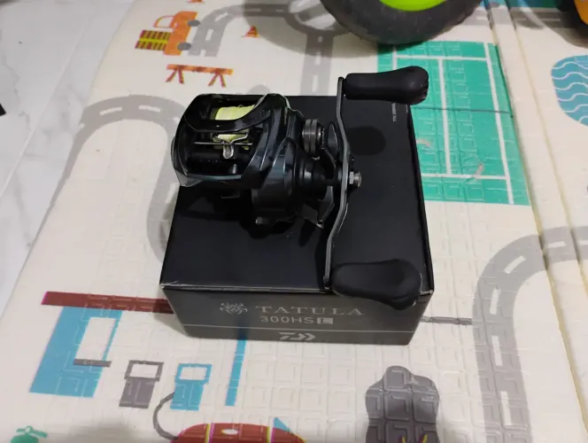 Carretilha daiwa tatulla 300HSL