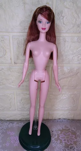 Boneca Barbie Collector Empress of Emeralds nua