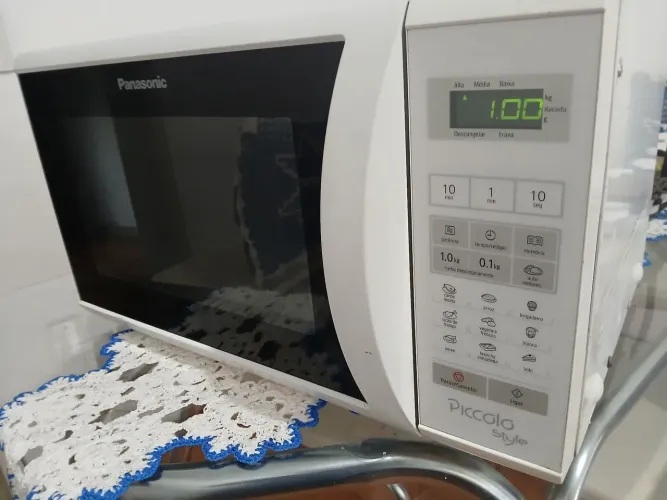 Micro-ondas Panasonic 25 litros