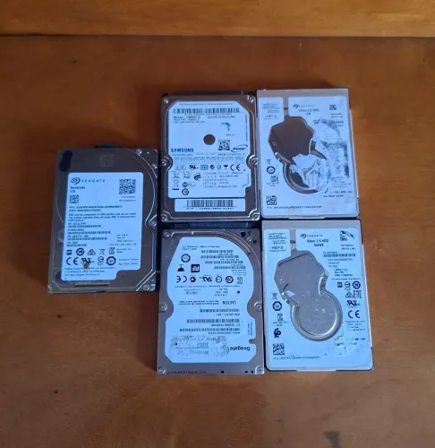 Lote de HDs no Estado (LEIA)