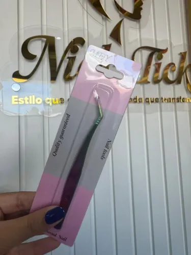 Pinça Design Profissional para cílios tufinho e/ou fio a fio