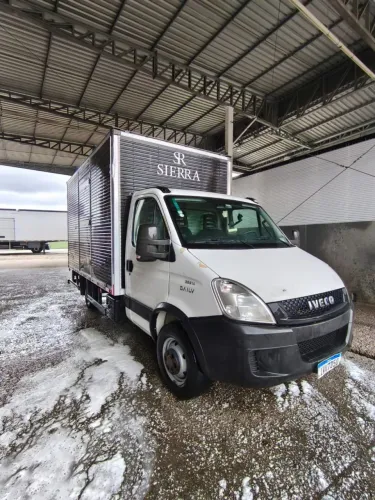 Iveco bau 2015,  