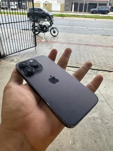 Vende-se IPhone 14 Pro roxo 256g