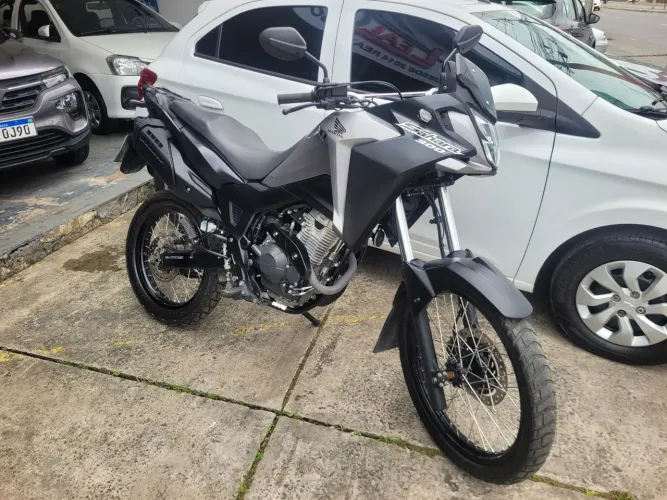 SAHARA 2015 COM GARANTIA DE FÁBRICA