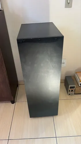 Criado mudo/armário
