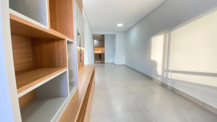 Apartamento 3 Dormitórios com Suíte, Sacada com Churrasqueira e 2 Vagas - 123m² Privativos