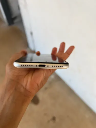 Vendo iPhone SE 2020 última geração