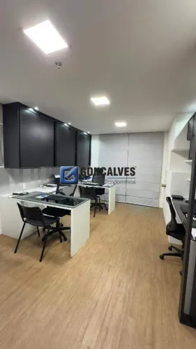 Sala Comercial Mobiliada Frente com 1 Vaga | Centro de São Bernardo do Campo