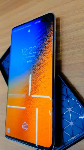 Samsung s10 plus + apenas 600