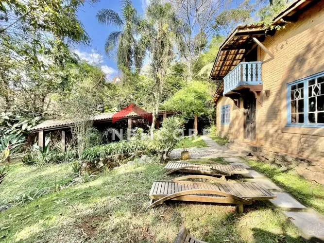 Casa de condomínio em Rua do Pedregal - Moinho Velho - Embu das Artes/SP