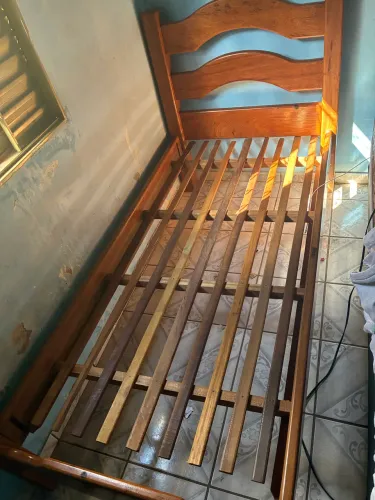 CAMA DE SOLTEIRO 