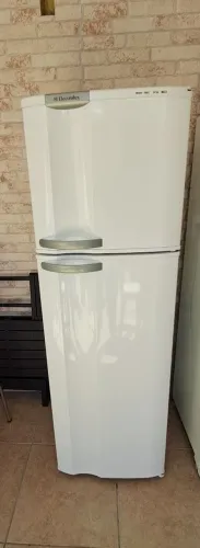 Geladeira Electrolux Frost Free DF34