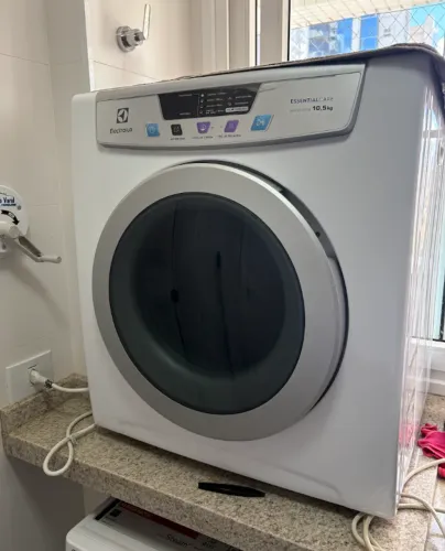 Secadora Electrolux Essential Care 10,5kg