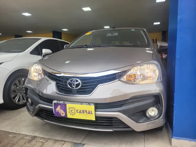 Toyota Etios X Plus 1.5 Flex 16V 5P Mec. 2019