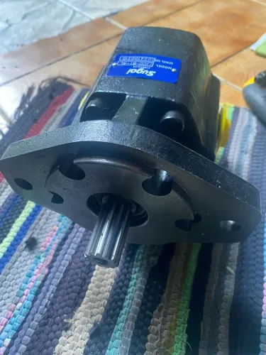 Bomba Hidráulica Sugai 