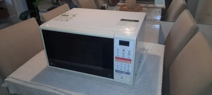Microondas LG easy clean