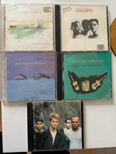 Coleção de discos legião urbana