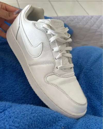 Vendo tênis Nike Original número 40 masculino 