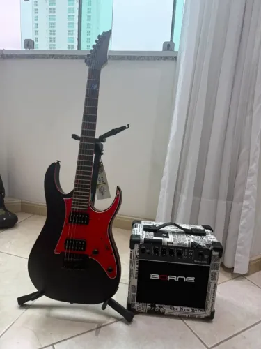 Guitarra Ibanez Gio e Amplificador Borne Strike G30 - estado de NOVO