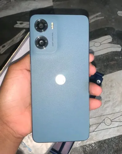 Vendo Celular Moto e15 Novinho