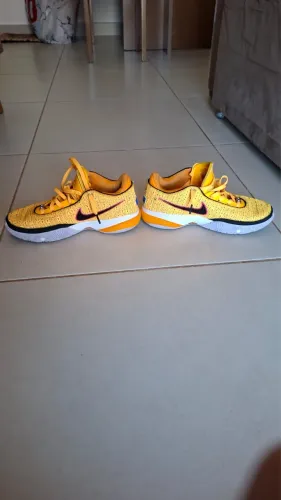 Tenis Nike Lebron XX Laranja