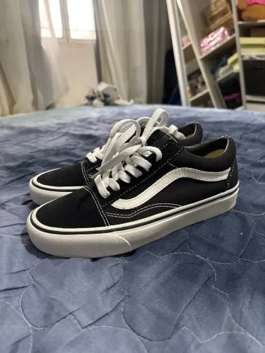 Vendo tênis vans