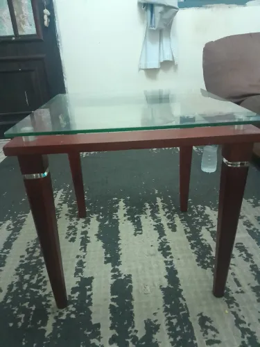 Mesa de Centro Quadrada (Madeira e Vidro) - Desapego Urgente