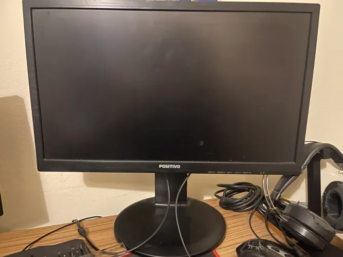 Monitor Positivo 21,5? Full HD | HDMI + DVI + VGA | Ajuste de Altura e Pivot