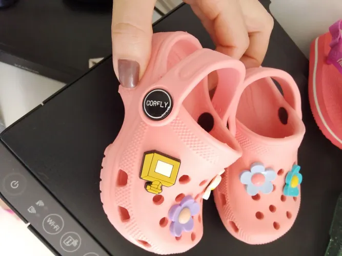 Crocs similar