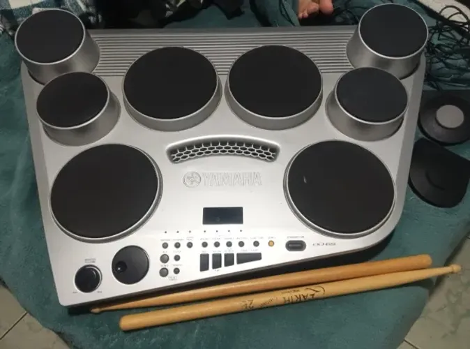 Yamaha DD-65