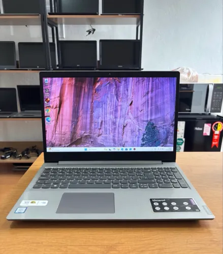 Lenovo Ideapad i3-8130U
