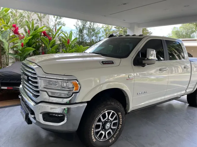 Ram 3500 Limited Longhorn 6.7 TB CD Diesel 2024