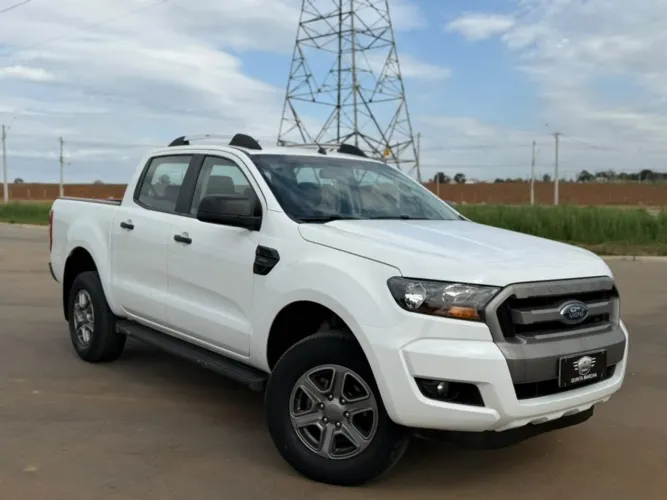 Ford Ranger XLS 2.5 16V 4X2 CD Flex 2018