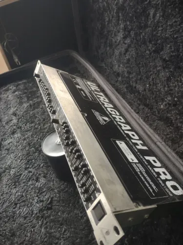 Ultragraph pro Behringer 1502