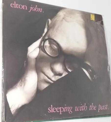 LP de vinil "Sleeping with the Past" de Elton John 1989