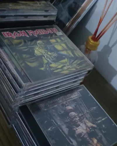 Coleção CDs Banda Iron Maiden [Vendo unidade(s) separadamente]