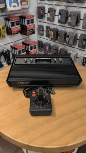 Atari 2600 com 1 Controle