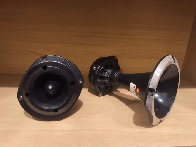 Kit Tweeter ST400BLK e Driver D260Pro JBL