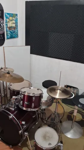 Aula de música - bateria.