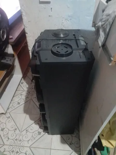 Som torre,  pegando perfeito só o botão do volume saiu. Mas pega aumenta tudo normal !
