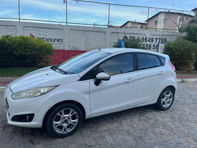 Ford Fiesta Tit.plus 1.0 12V Ecoboost Aut. 5P 2017