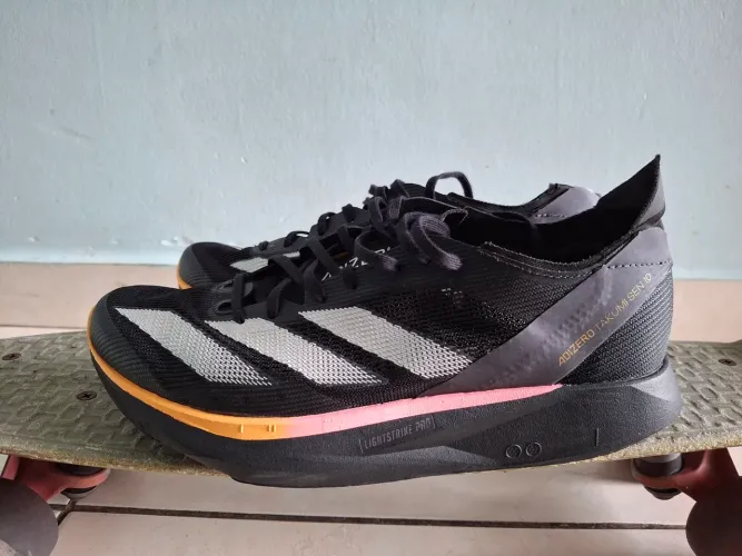 Tênis Adidas Takumi